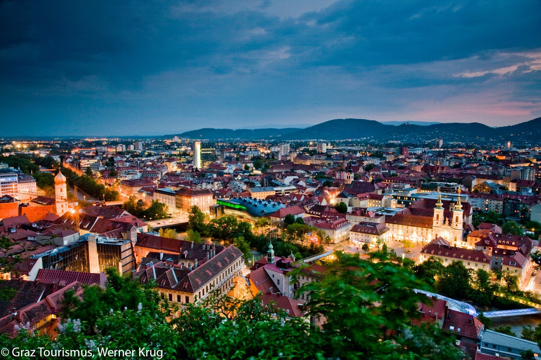 Dachlandschaft (c) Graz Tourismus - Werner Krug.jpg