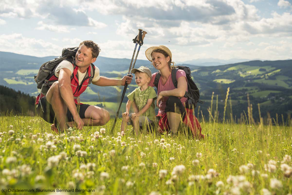 Wandern_Joglland__c__Oststeiermark_Tourismus__Bernhard_Bergmann.jpg