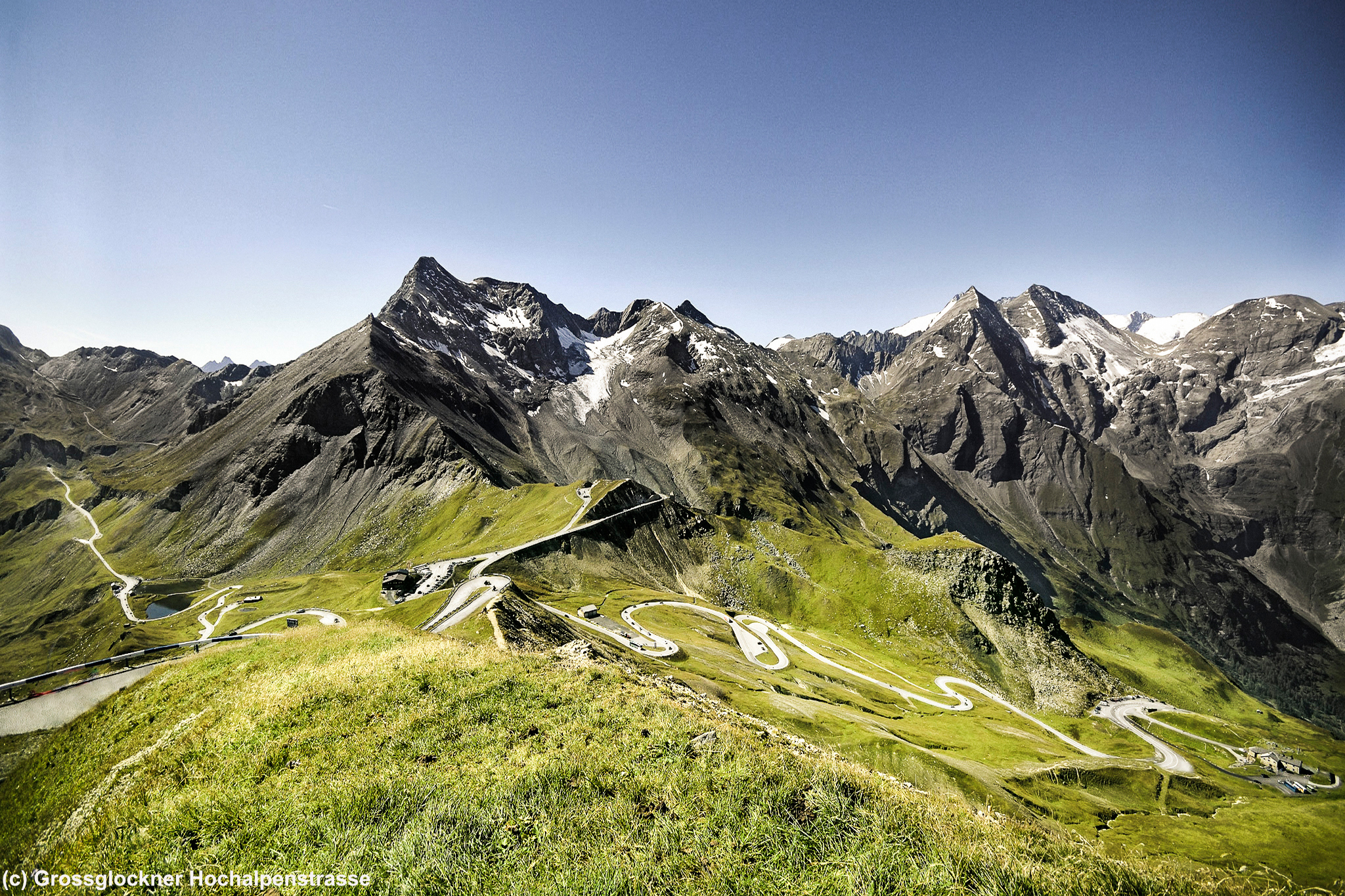 (c) Grossglockner Hochalpenstrasse..jpg