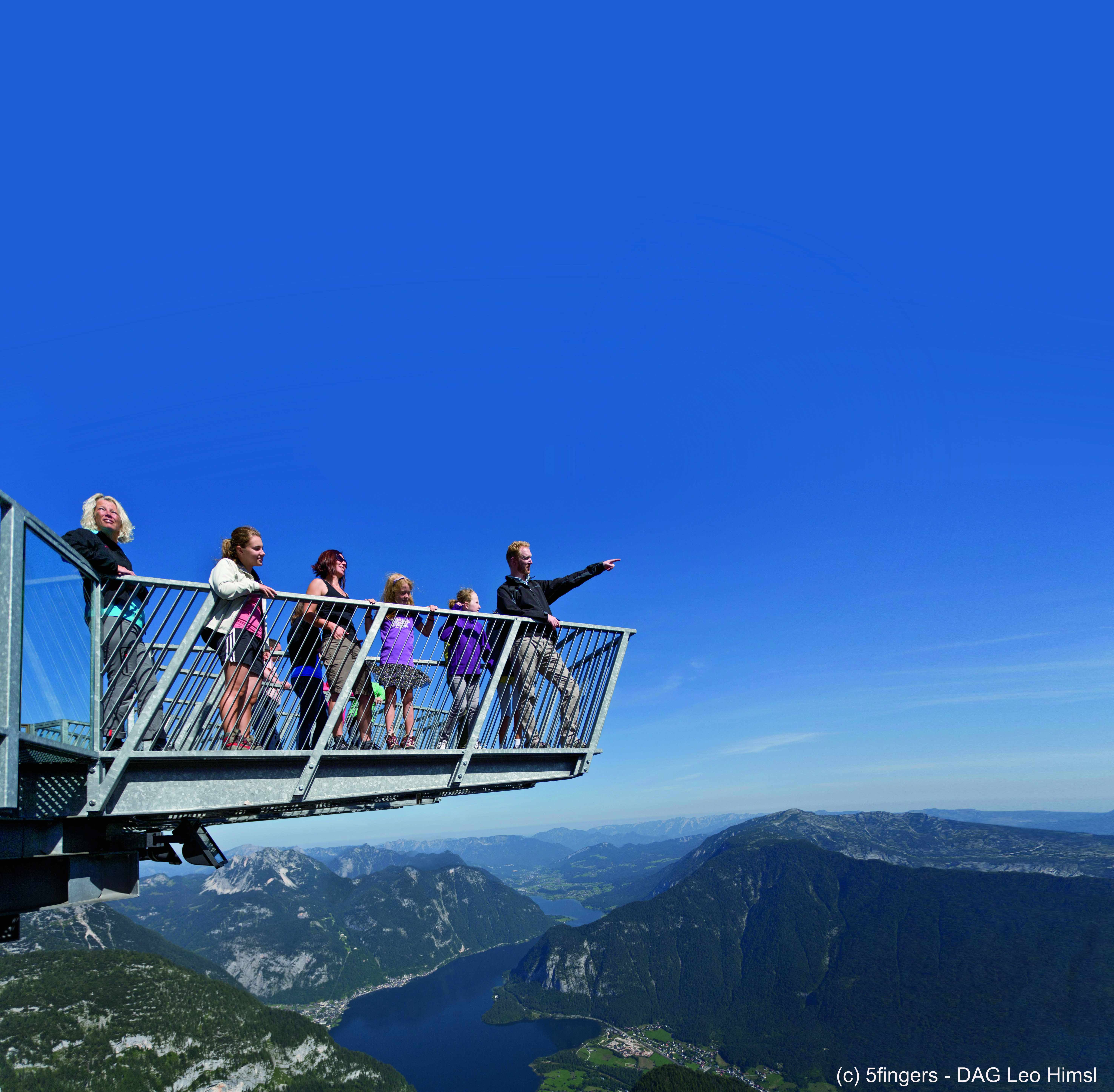 5fingers - DAG Leo Himsl.jpg